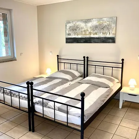 Helle Mit Wintergarten - Nahe Ruhrgebiet Und Freizeitpark Movie Park Apartmán Bottrop